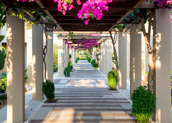 Курортний комплекс Astir Odysseus And Кос