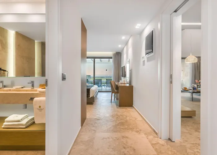 Курортний комплекс Astir Odysseus And 5*